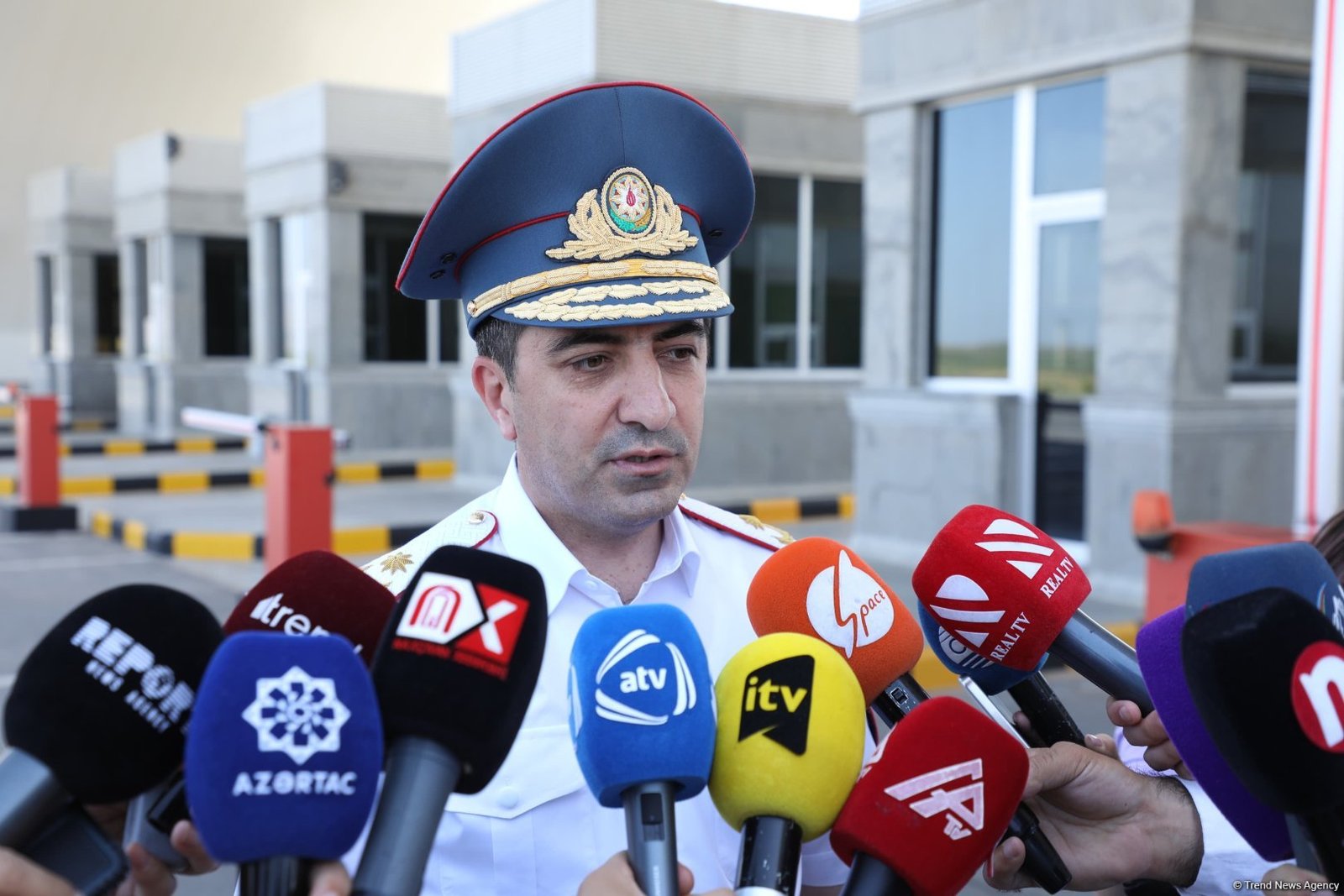 azerbaijan-discloses-its-only-accessible-land-border-crossing-location-(photo)