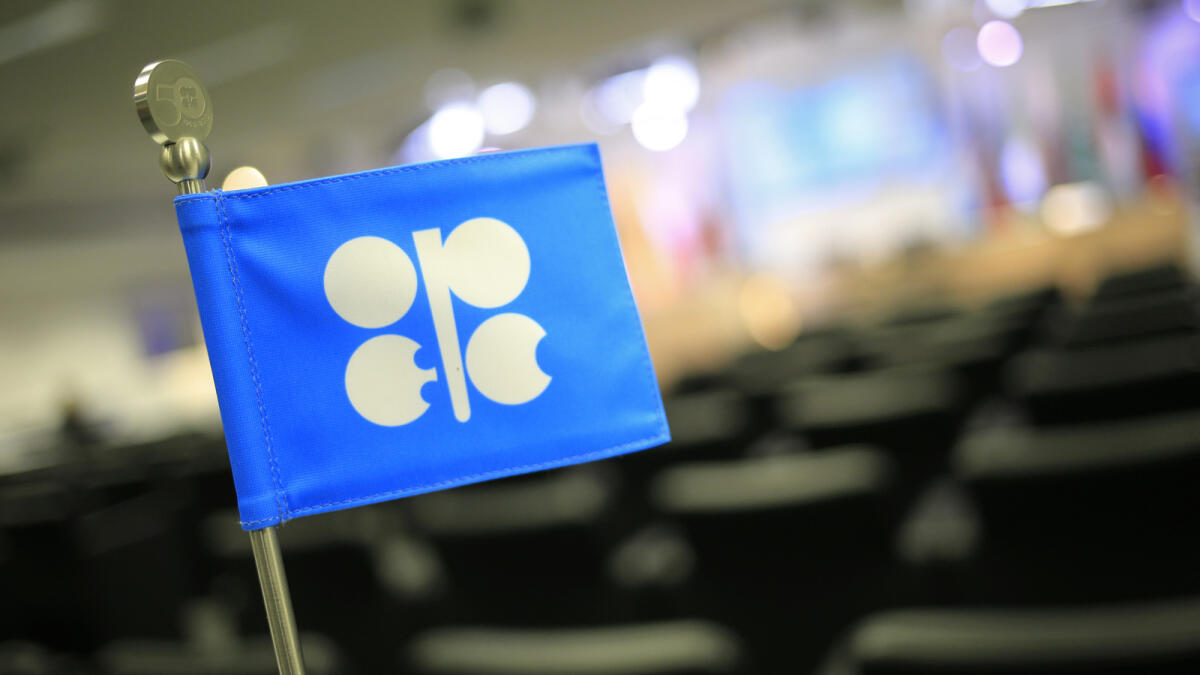 opec-august-output-falls-to-lowest-since-january-on-libya,-survey-finds