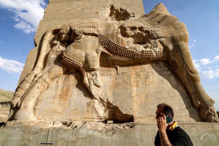 the-stone-eaters-that-threaten-iran’s-ancient-persepolis