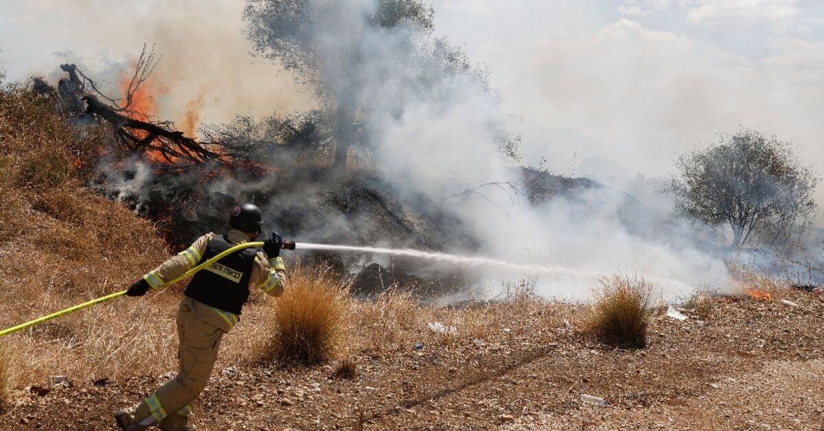 israel-minister-says-time-‘running-out’-to-stop-all-out-lebanon-war