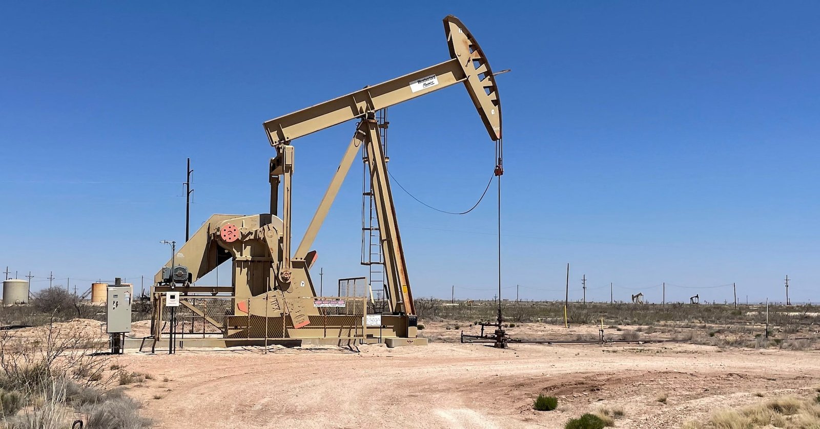 oil-prices-fall-as-hurricane-rafael-expected-to-start-weakening