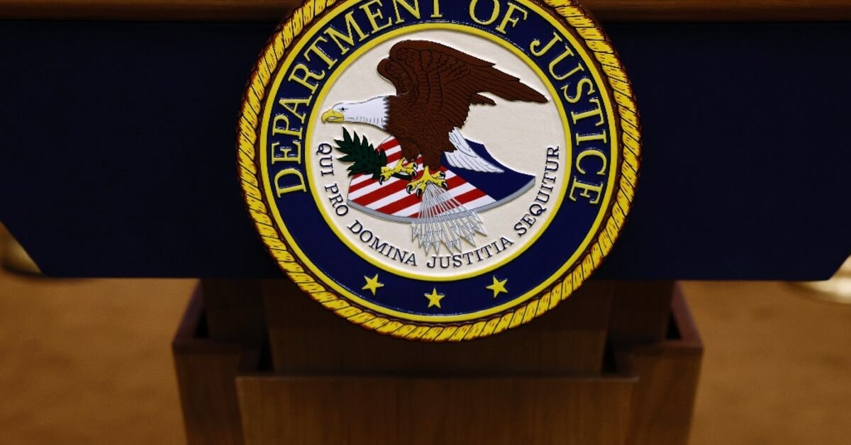 us-announces-charges-in-alleged-iranian-plot-to-assassinate-trump
