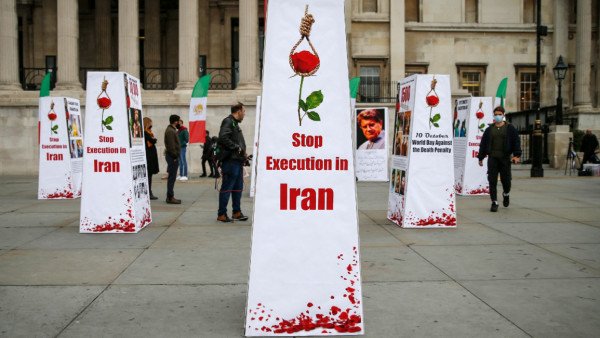iran-sentences-to-death-kurdish-women’s-rights-activist-varisheh-moradi-amid-broader-crackdown