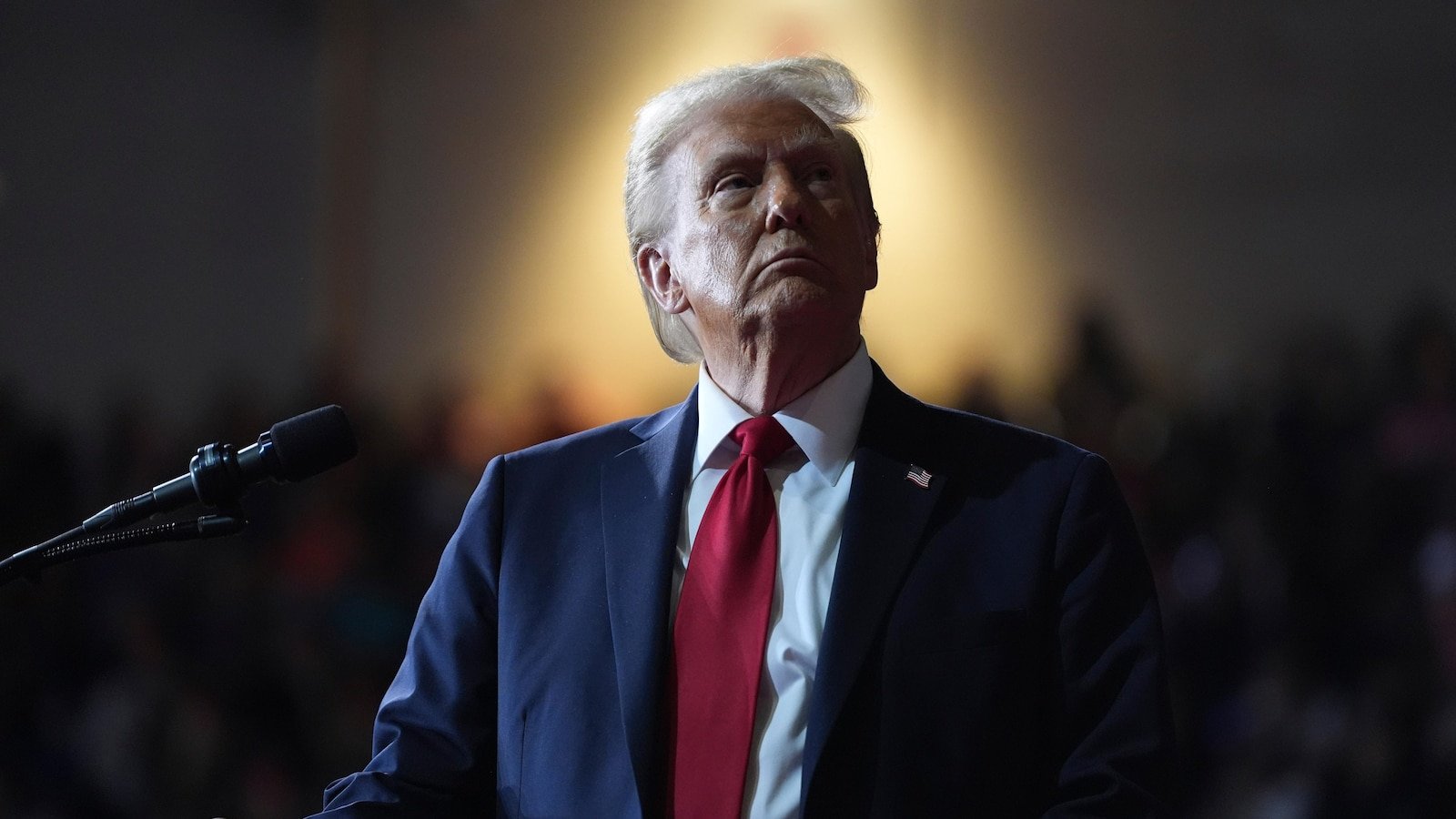 as-the-transition-unfolds,-trump-eyes-one-of-his-favorite-targets:-us-intelligence