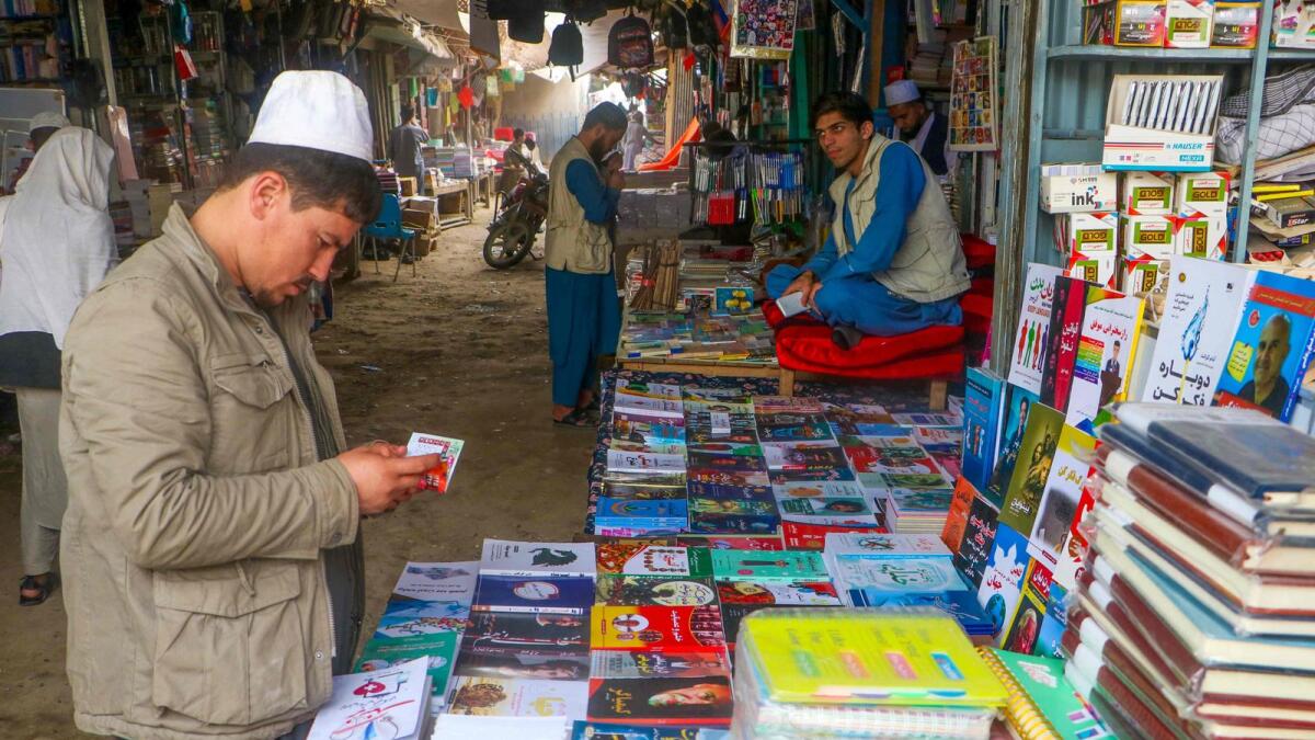 taliban-govt-clearing-‘un-islamic’-books-from-afghanistan-shelves