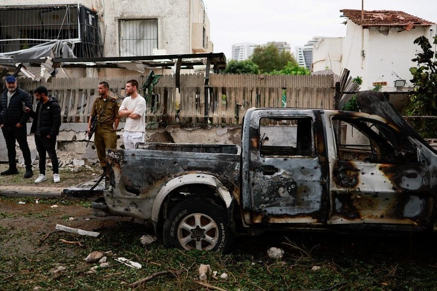 hezbollah-rocket-lands-near-tel-aviv-after-big-israeli-strike-on-beirut