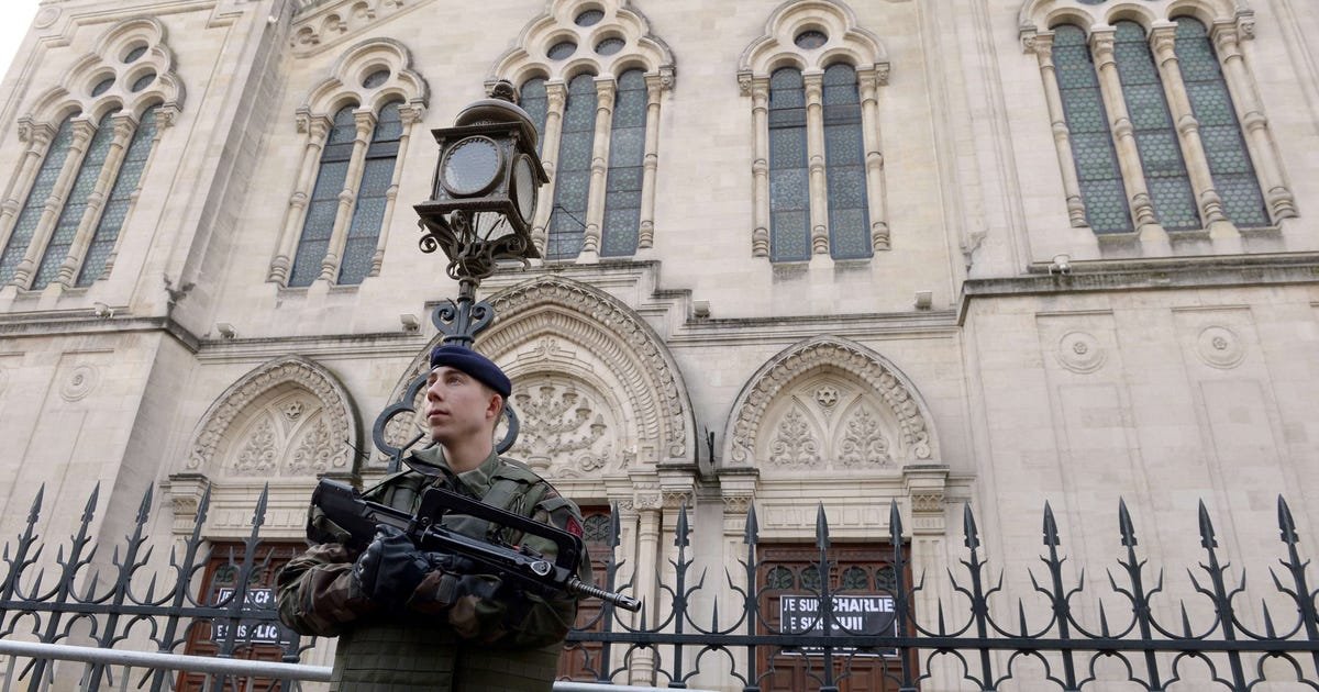 12 Percent of French People Would Welcome a Jew-free France, Poll Shows