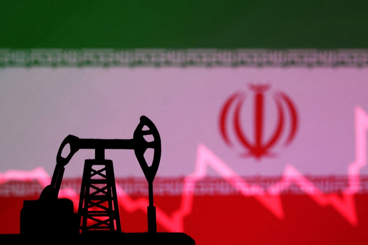 oil-holds-at-two-week-high-as-russia,-iran-tensions-support-prices