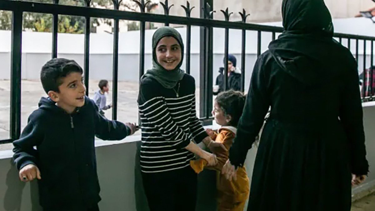 how-a-small-lebanese-town-became-a-haven-from-israel’s-war