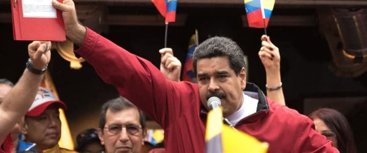 Trump Urged to Make Oil-for-Migrants Venezuela Deal