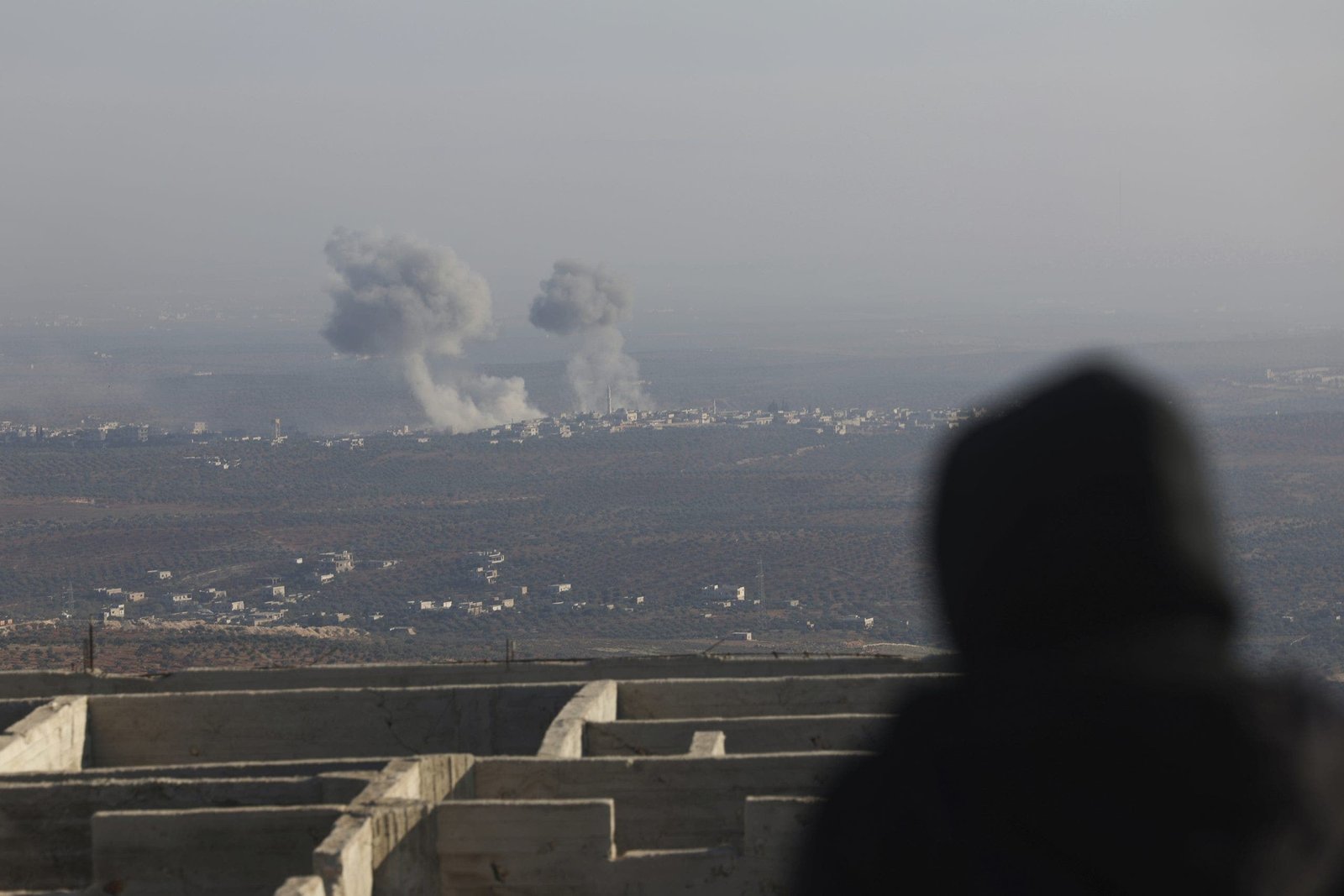 russia-and-syria-bomb-syrian-islamist-rebels-after-surprise-incursion