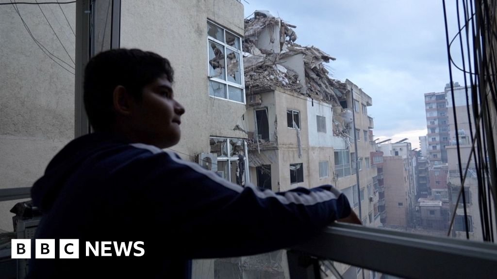 families-return-to-destruction-in-southern-lebanon