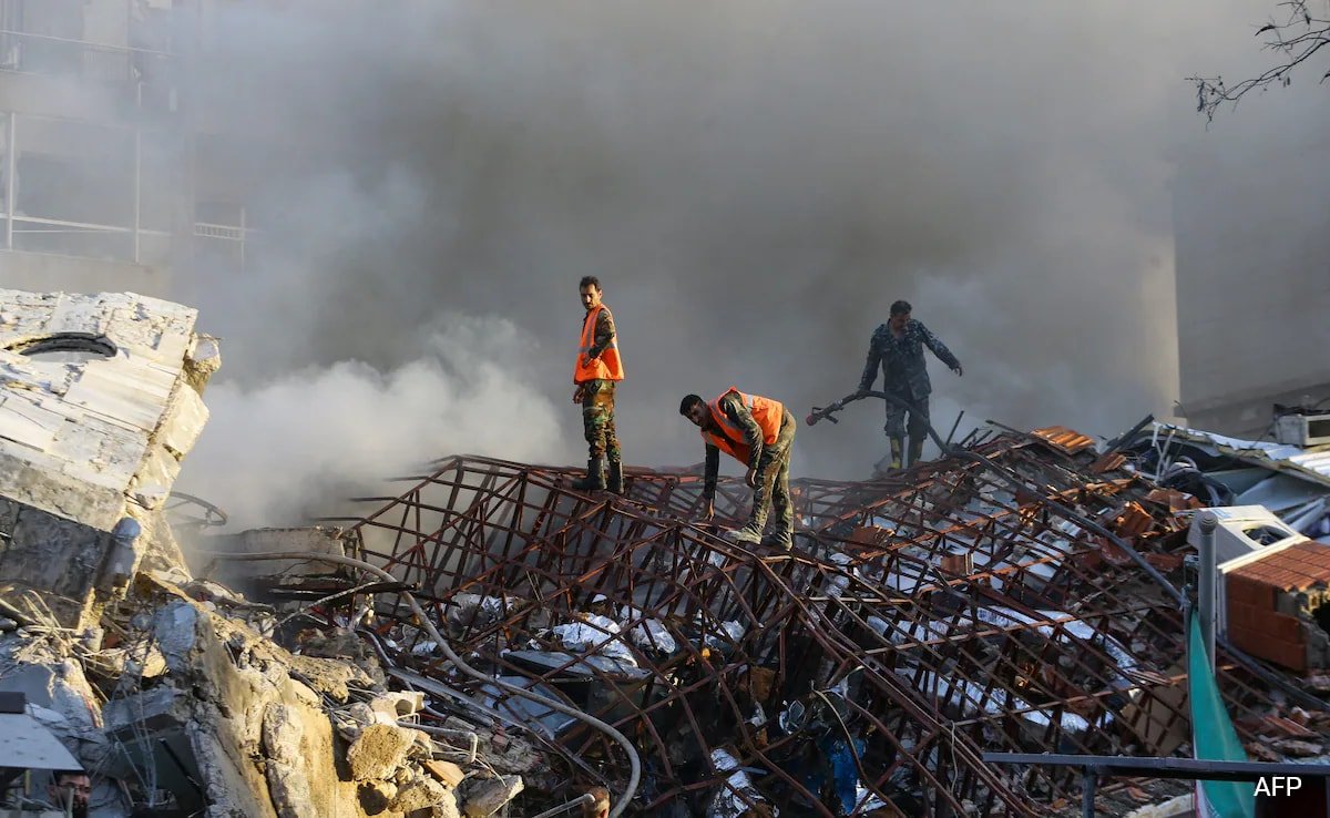 over-200-dead,-syrian-rebels-cut-key-highway-as-clashes-escalate-in-aleppo