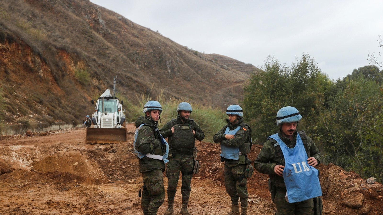 battered-by-war-and-divisions,-lebanon-faces-a-long-list-of-challenges-after-ceasefire-deal