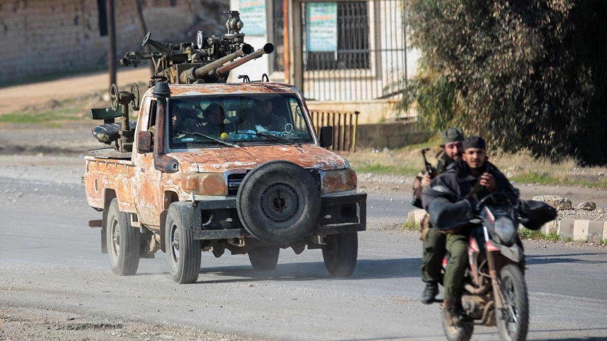 as-syrian-rebels-sweep-into-aleppo,-army-closes-airport-and-roads,-sources-say