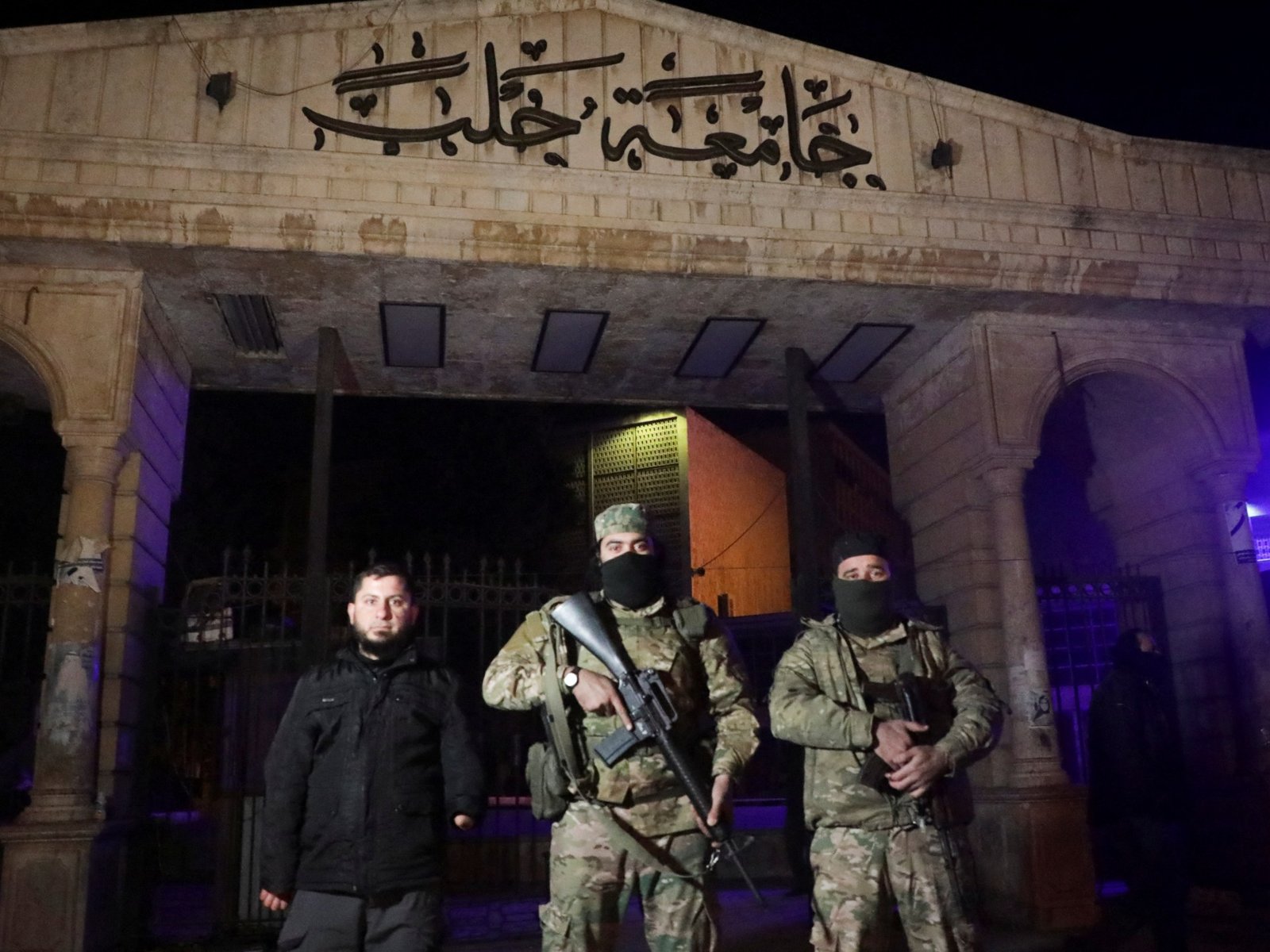 syrian-army-announces-temporary-withdrawal-from-aleppo-after-rebel-assault