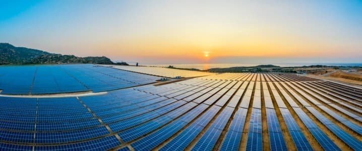 China Set to Break Solar Capacity Growth Record Again