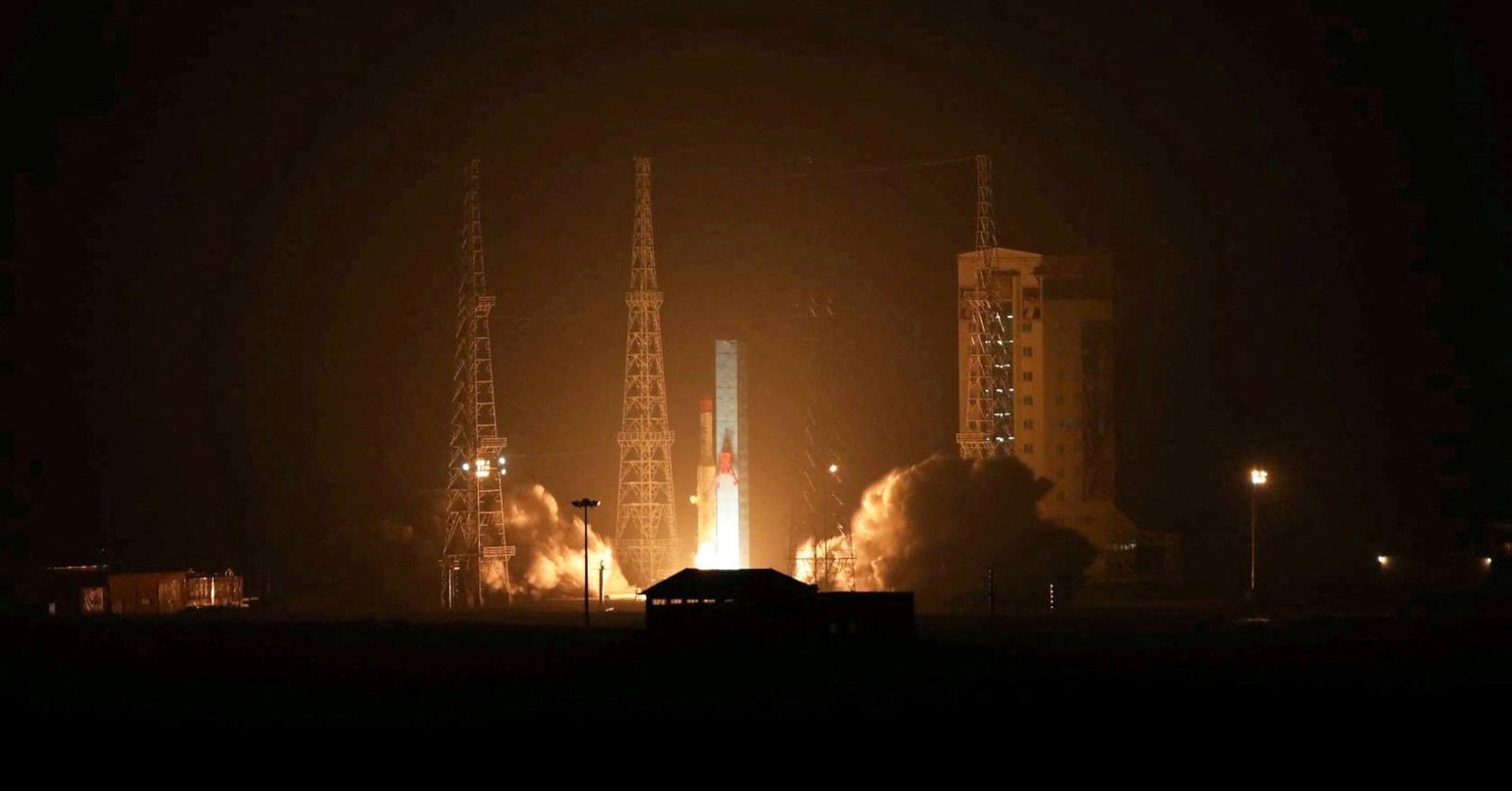 iran-launches-advanced-module-to-deploy-satellites-to-higher-altitudes,-media-say