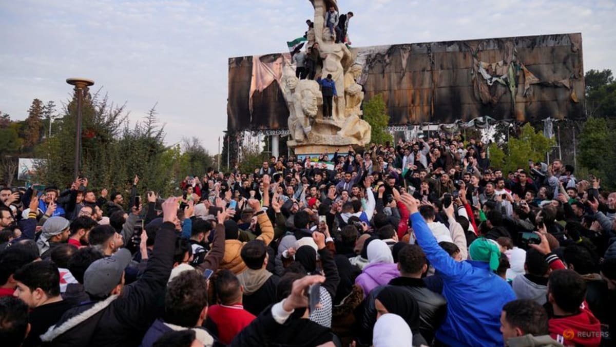 syrian-rebels-topple-president-assad,-prime-minister-calls-for-free-elections