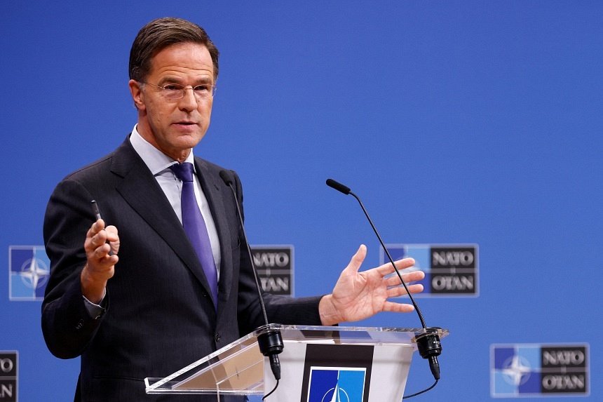 nato-chief-urges-peaceful-transition-in-syria,-criticises-russia-and-iran