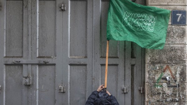 hamas-congratulates-syrians-on-ending-assad’s-rule