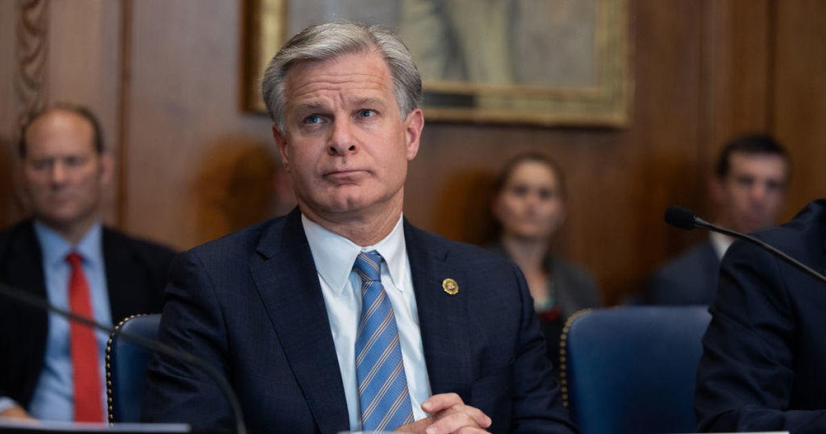 wray-to-resign-as-fbi-director-before-trump’s-inauguration