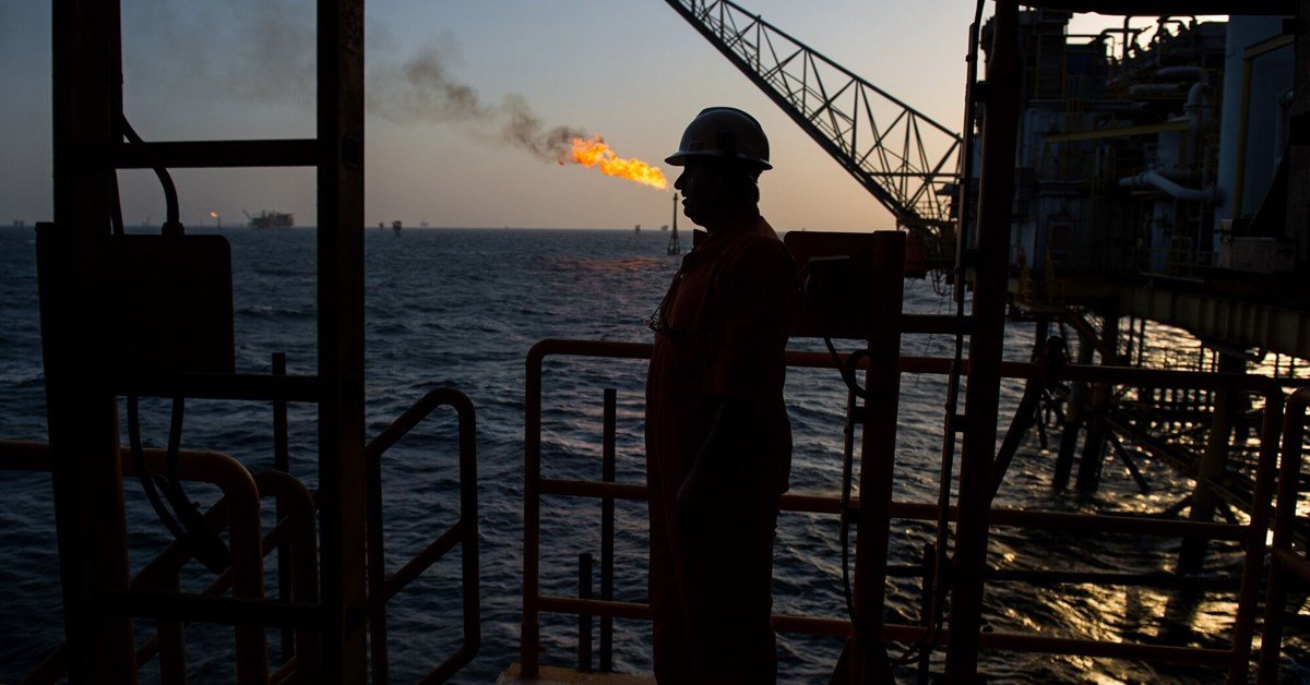 middle-east-crude-markets-tighten-with-uae,-iran-flows-curtailed