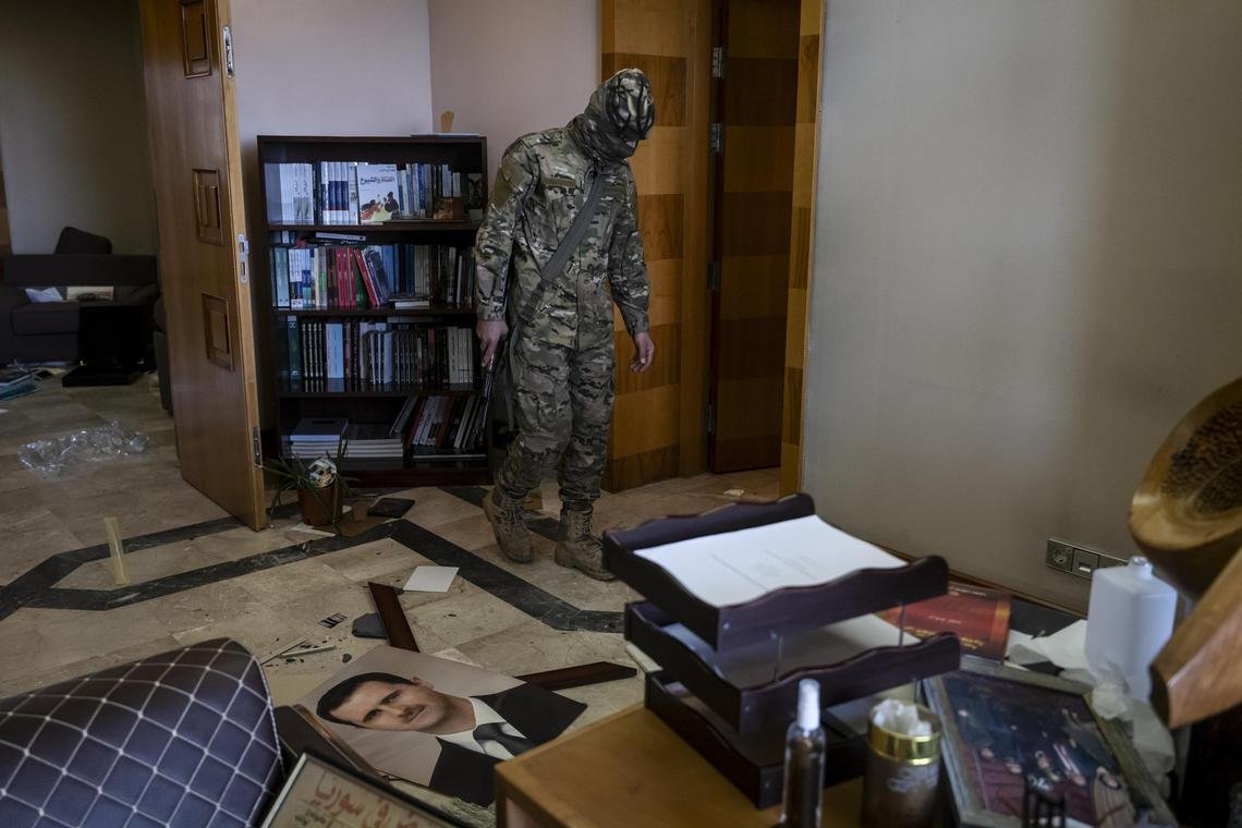 deception-and-betrayal:-inside-the-final-days-of-the-assad-regime