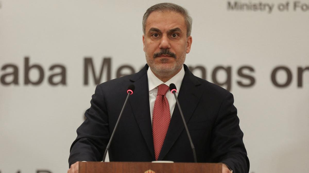 kurdish-led-forces-push-back-turkish-backed-syrian-rebels-in-a-tense-offensive