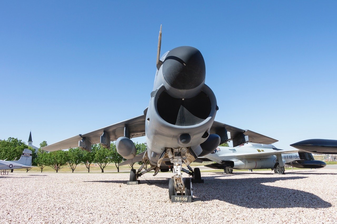 the-wild-story-of-america’s-ya-7f-strikefighter