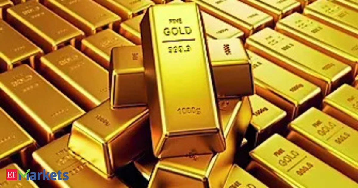gold-set-for-weekly-gain;-focus-on-incoming-trump-administration,-fed’s-2025-path