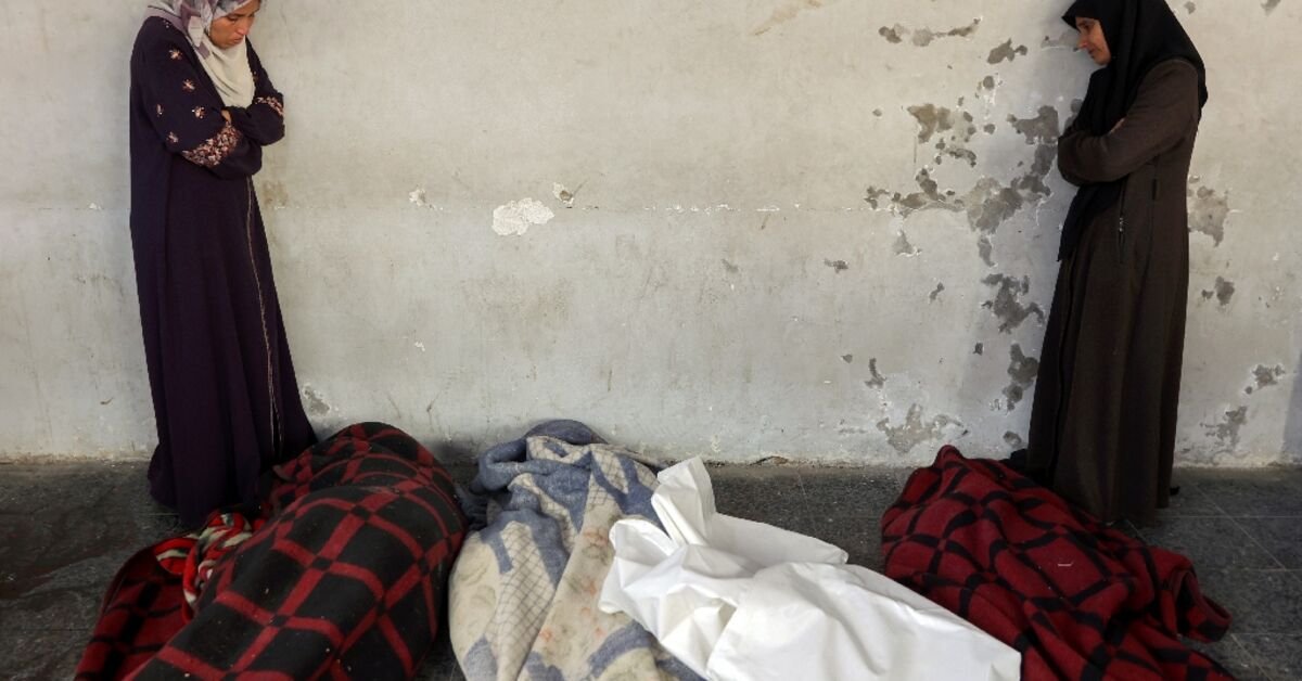 gaza-hospital-shut-after-israeli-raid,-director-held:-health-officials