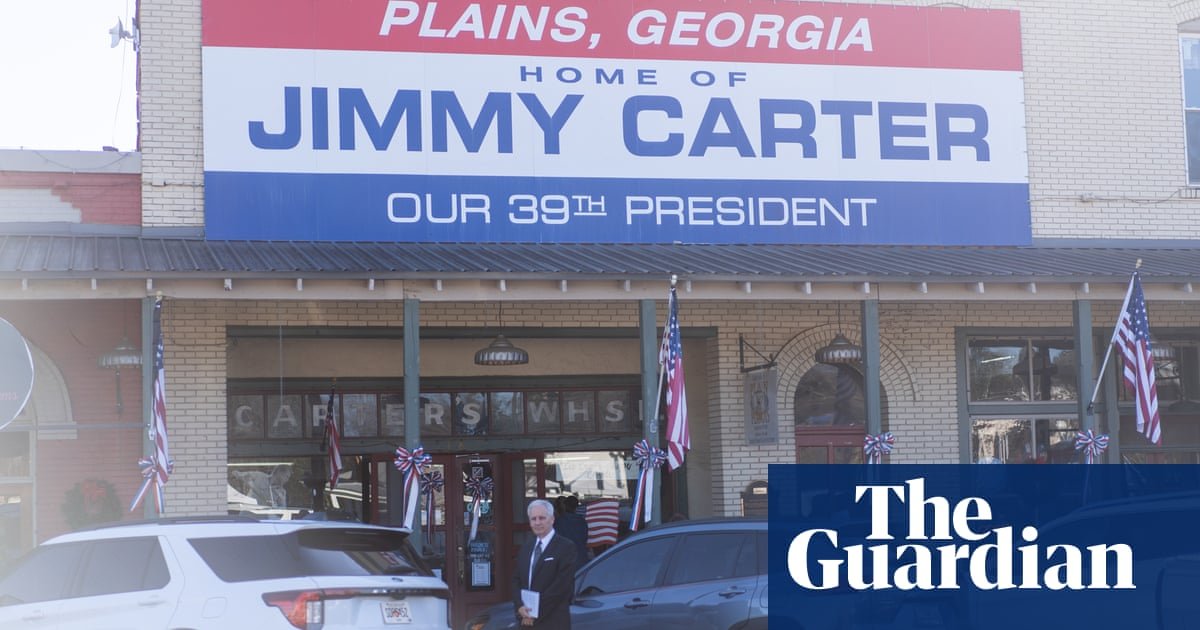 ‘he-chose-to-come-back’:-jimmy-carter’s-georgia-home-town-celebrates-his-life