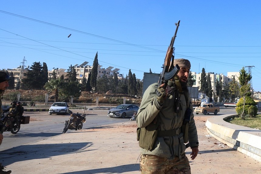 syrian-rebels-sweep-into-aleppo,-russia-conducts-strikes-in-support-of-assad