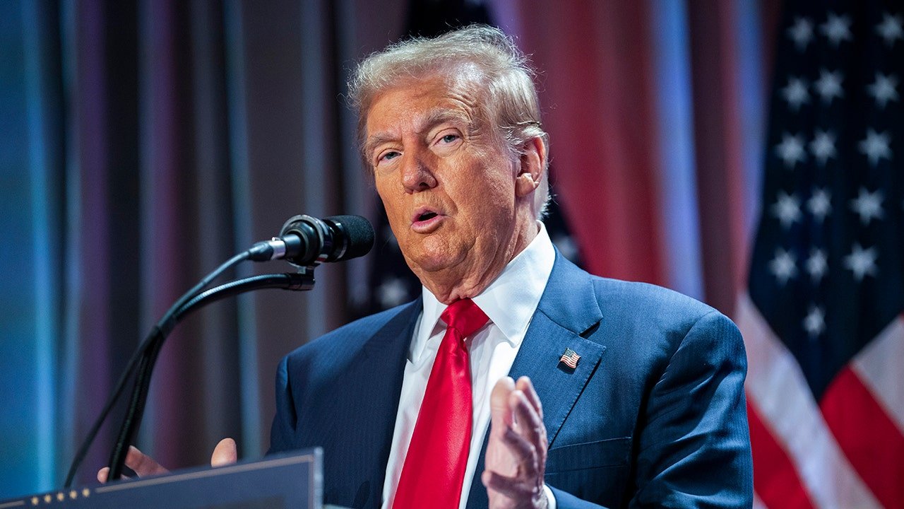 trump-warns-brics-countries-if-they-try-to-replace-dollar:-‘100%-tariffs’
