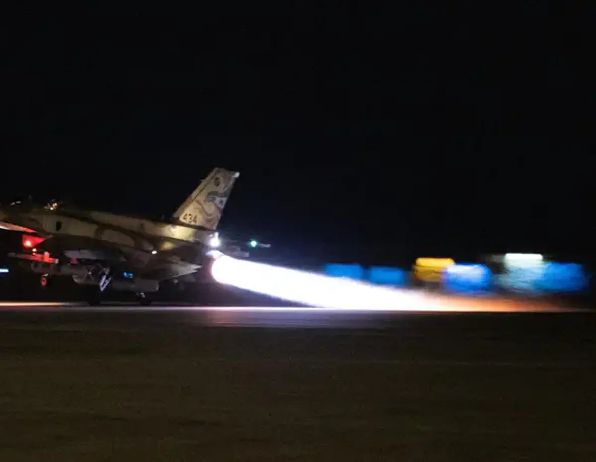 israel-demands-iranian-plane-not-land-in-syria,-return-to-iran