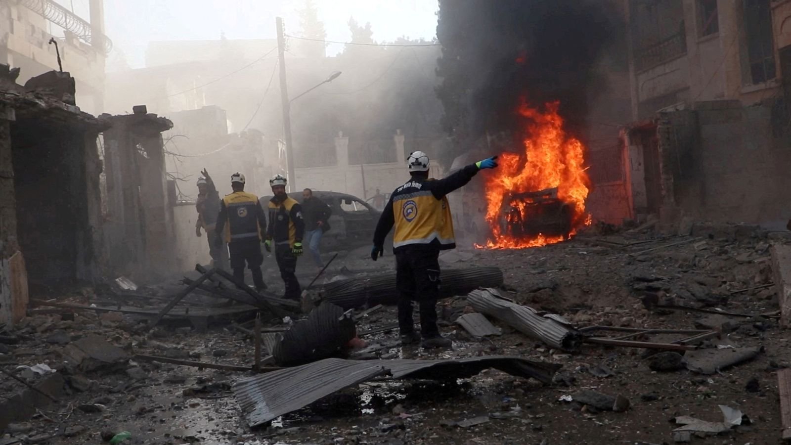 russian-jets-strike-syria-after-rebels-seize-aleppo-in-shock-offensive