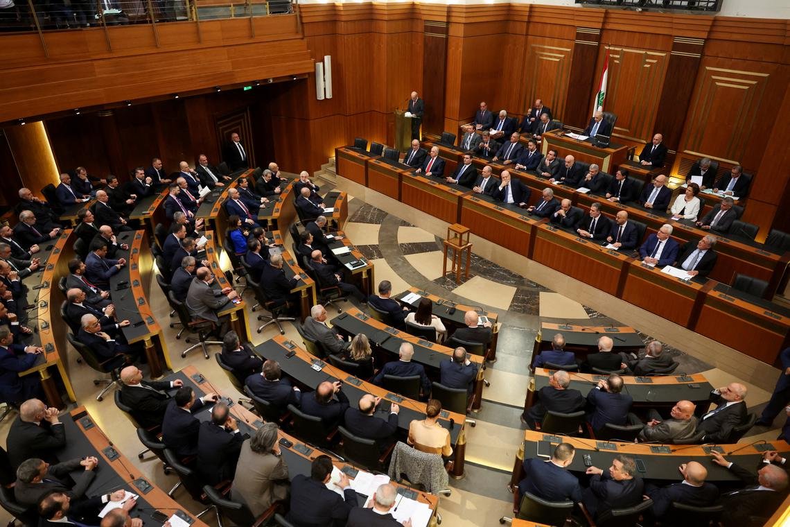 lebanon-parliament-convenes-to-elect-president,-army-chief-seen-winning