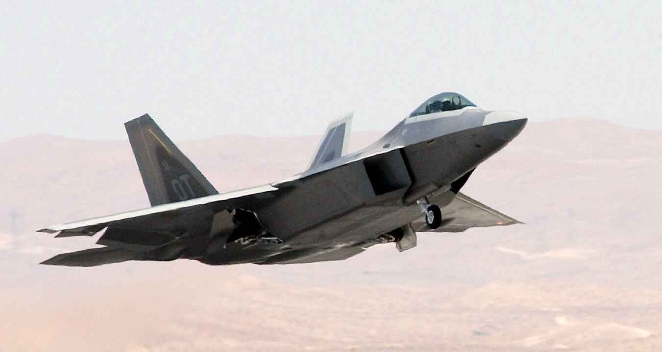 forget-ngad:-america-needs-more-f-22-raptors