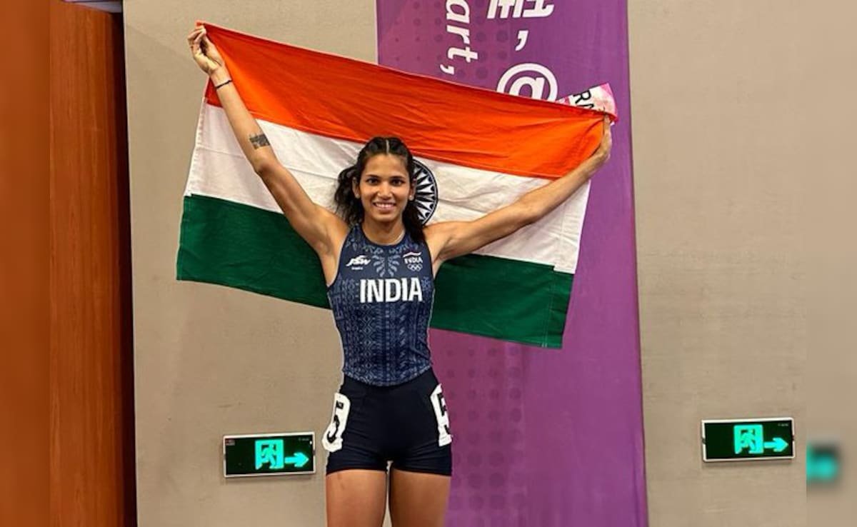 jyothi-yarraji-clinches-60m-hurdles-gold-with-national-record-time-of-8.04-seconds