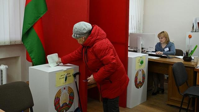 belarus-votes-as-more-hostages-are-released