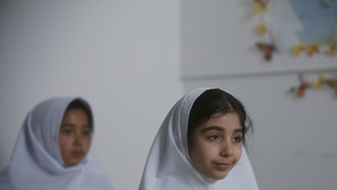 a-young-girl-questions-wearing-a-head-scarf-in-“rizoo”