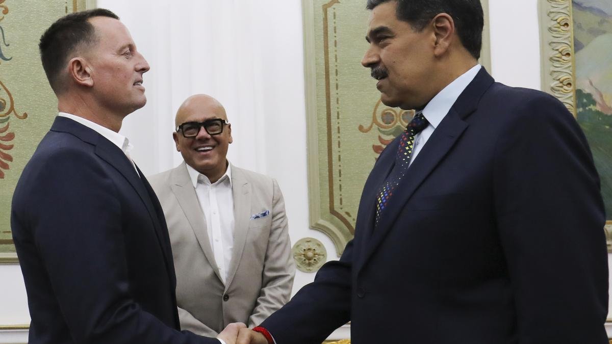 Venezuela frees 6 Americans after meeting between President Maduro and Trump’s envoy