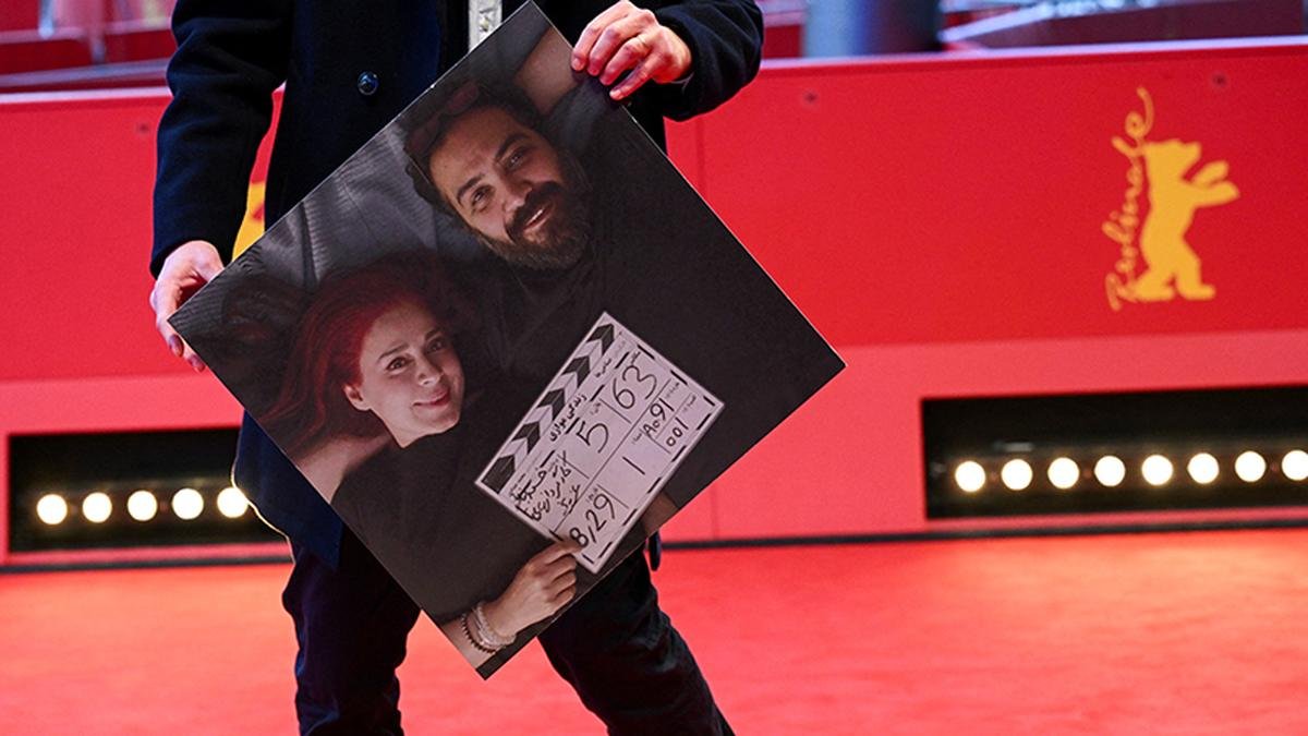 romantic-drama-triggers-crackdown-on-iranian-filmmakers