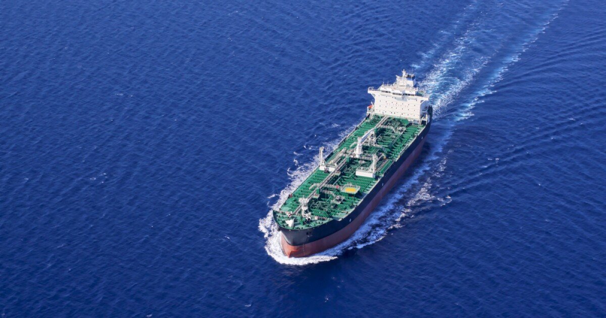 us-starts-‘maximum-pressure’-iran-campaign-with-modest-moves