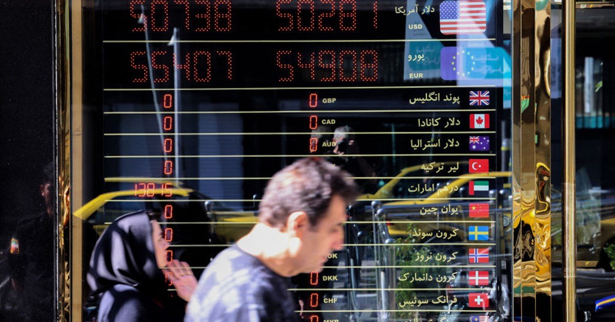iran’s-currency-slumps-as-hopes-fade-on-renewed-us-talks