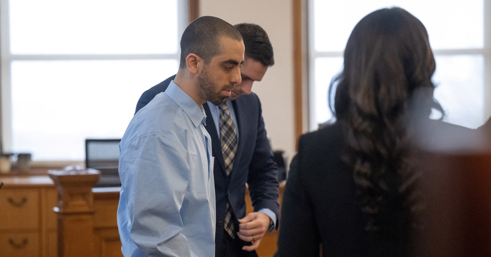 novelist-salman-rushdie-faces-his-accused-stabber-in-new-york-courtroom