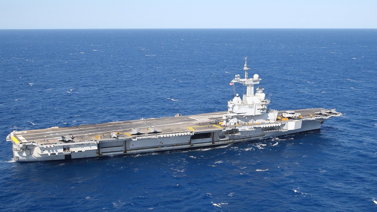 france’s-new-aircraft-carrier-summed-up-in-5-words