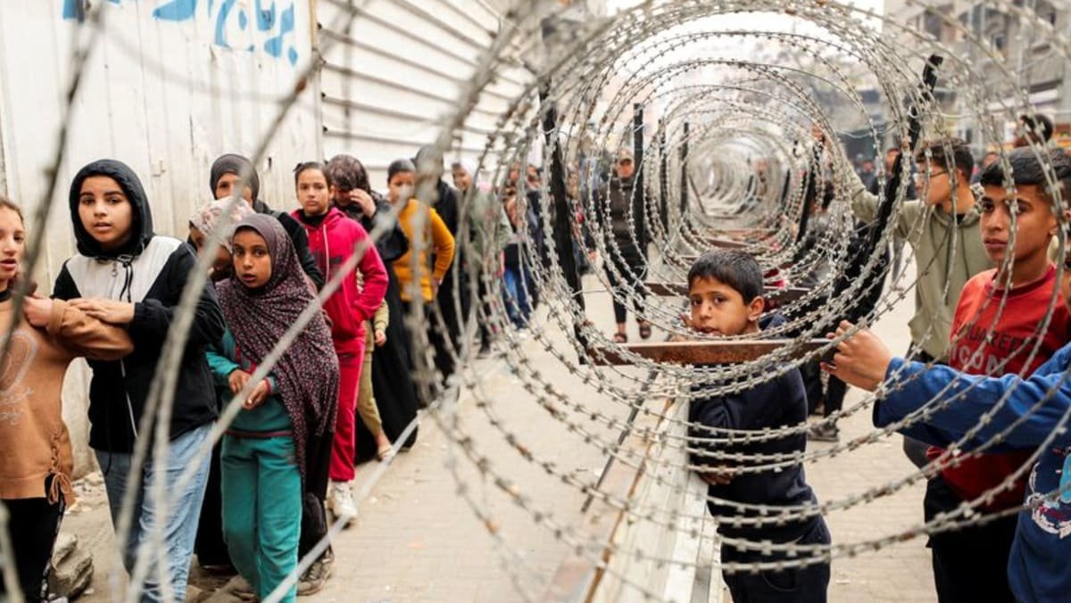 israel-says-hamas-must-free-three-living-hostages-this-weekend