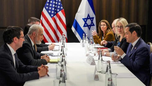 mideast-analyst:-washington-and-jerusalem-in-‘total-alignment”-on-hamas-and-iran